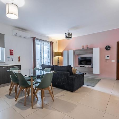 St Julians - Balluta 2 Bedroom Apartment Saint Julian's 外观 照片